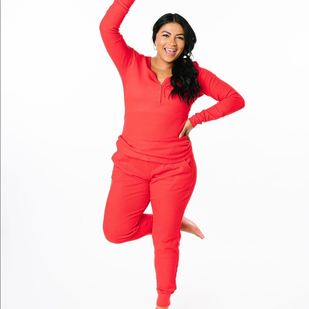 ZYIA Red Don’t Wake Me Thermal Set - Picture 2 of 2
